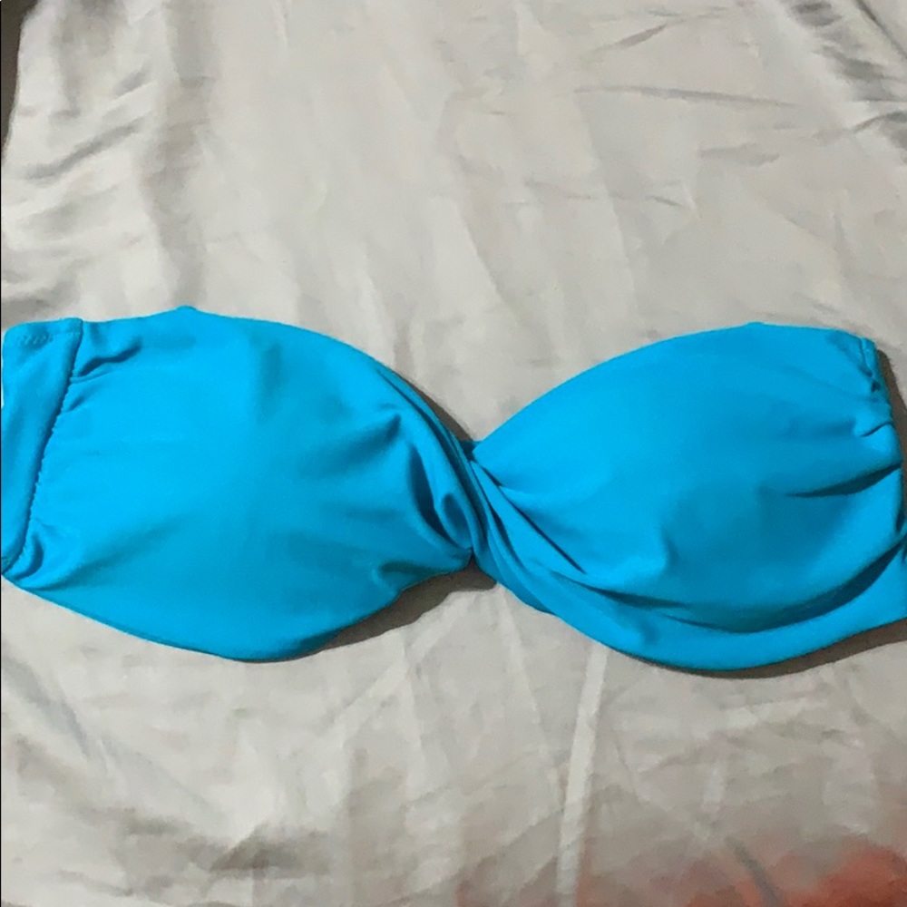 Jessica Simpson size large swim top and bottom